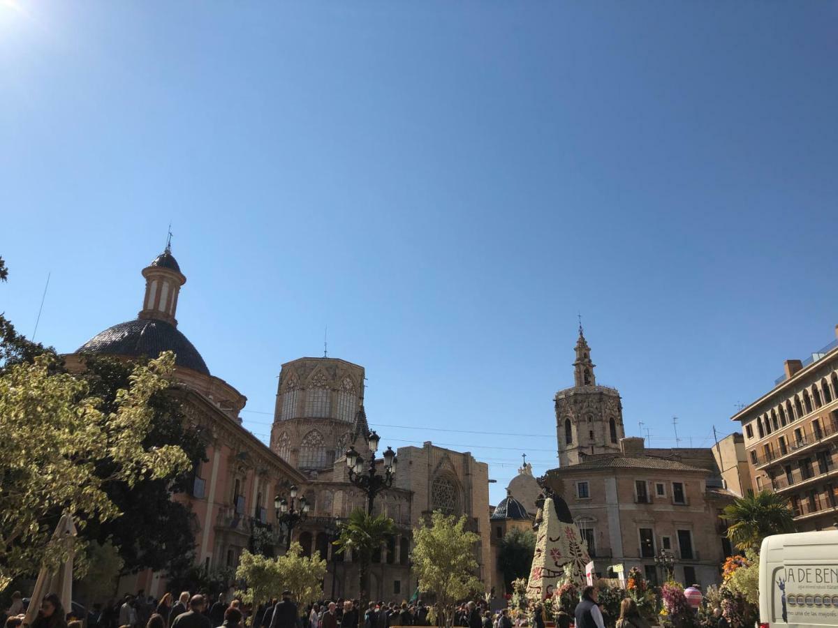 Serranos-Cathedral Valencia Exterior foto